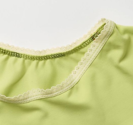 Оверлочная лапка для кружев для Bernette Funlock 42 и 48 Оверлочная лапка для кружев для Bernette Funlock 42 и 48