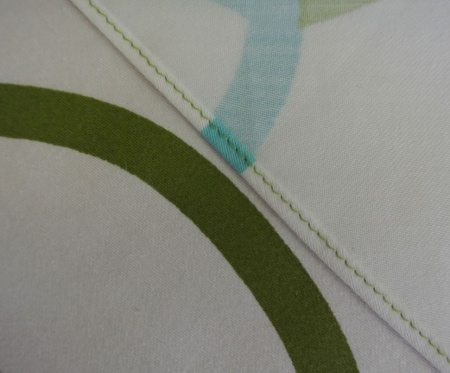 Лапка для шв. маш. для подрубки для Bernette 37 и 38 Лапка для шв. маш. для подрубки для Bernette 37 и 38