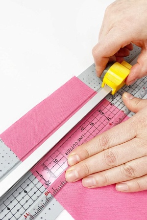 Резак для ткани и бумаги  AU-311S