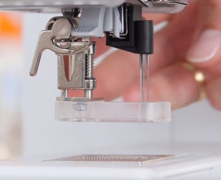 Комплект иглопробивного устройства английский Комплект иглопробивного устройства английский