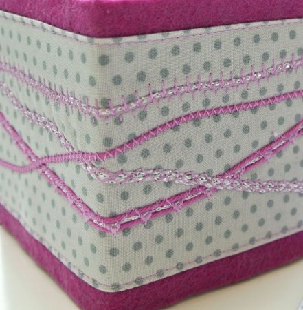 Лапка для шнура для Bernette 37 и 38 Лапка для шнура для Bernette 37 и 38