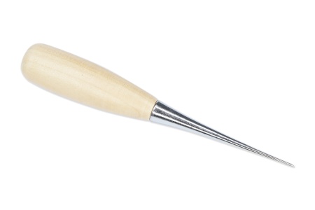 Шило портновское с деревянной ручкой Шило портновское с деревянной ручкой